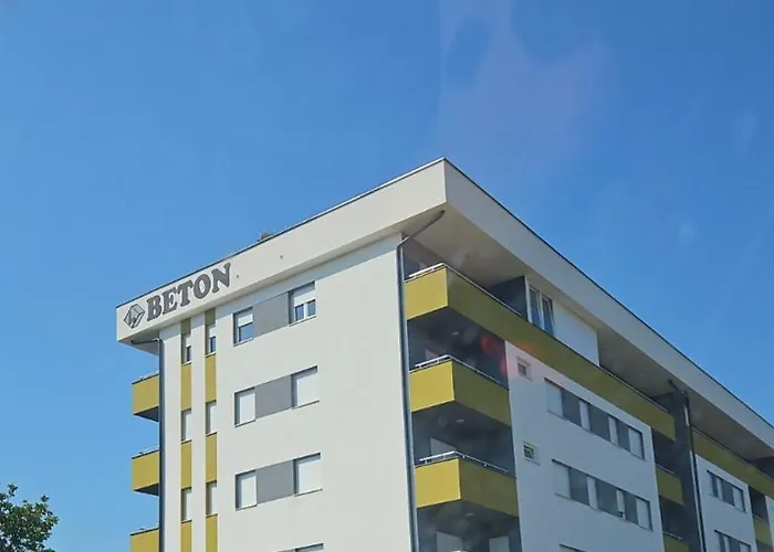 Aura شقة بوسانسكا غراديشكا