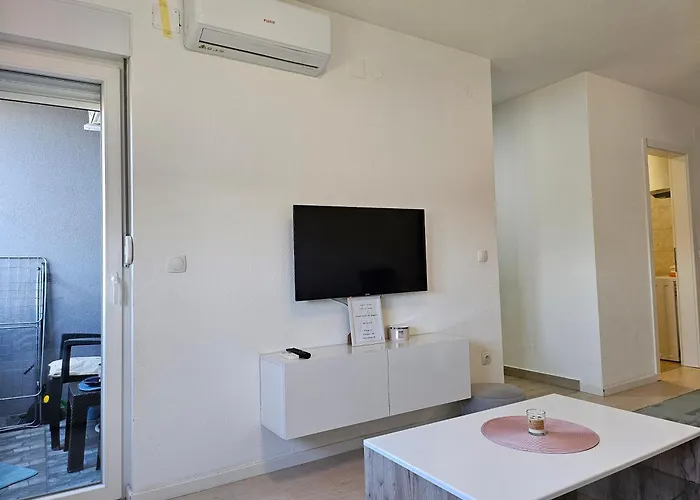 شقة Aura بوسانسكا غراديشكا